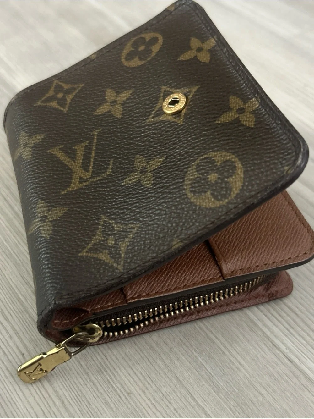Louis Vuitton Classic Compact Zippe Wallet